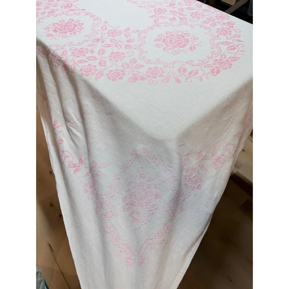 Vintage Pink Cross Stitch Rose Linen Tablecloth and 4 Napkins Set White Cotttage